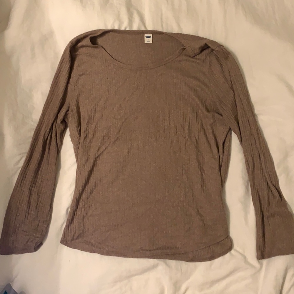 Long sleeve ribbed shirt